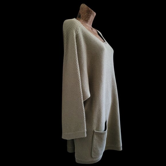 Oversized Knit Sweater With Drop Sleeves & Front Pockets In Sage Green Size XL - Picture 2 of 10